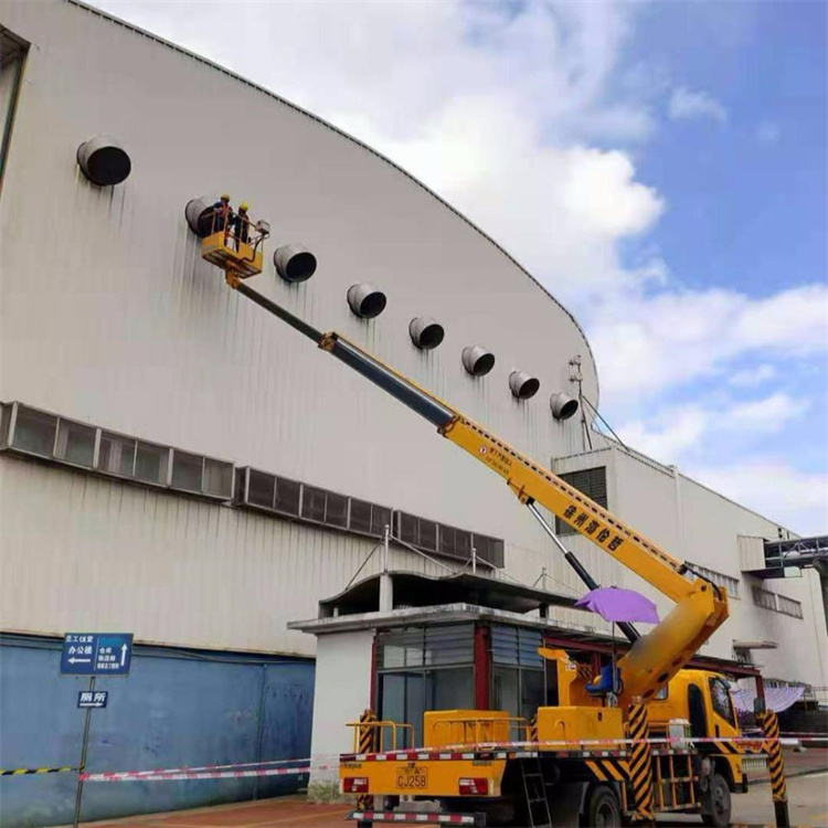 临沂高空作业车出租服务：专业广告牌安装解决方案