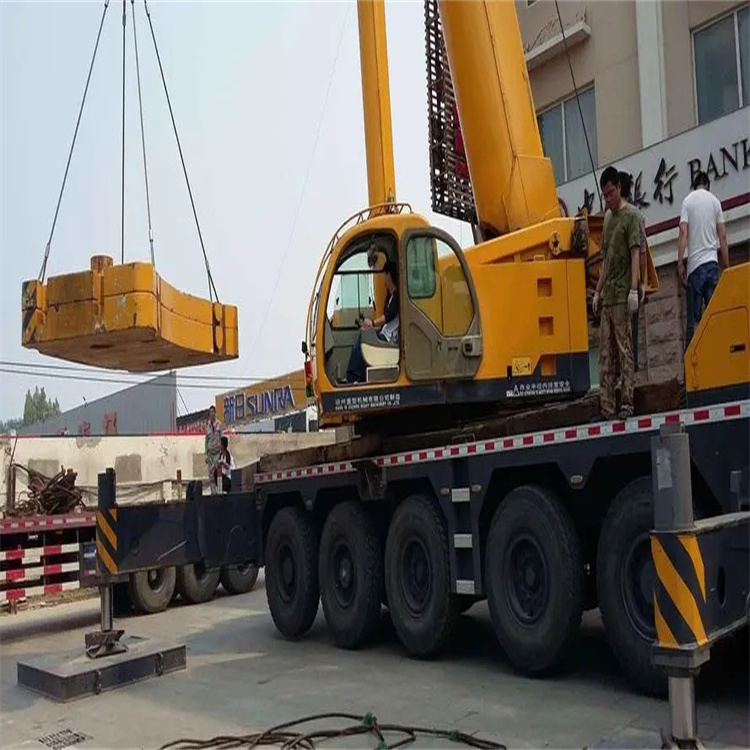 临沂当地吊车出租|机器吊装|75吨|工厂搬迁服务